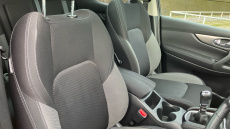 Nissan Qashqai 1.5 dCi N-Connecta 5dr Diesel Hatchback